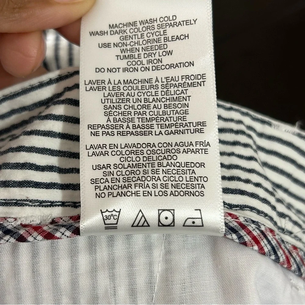 Ben Sherman Men's Striped Flat Front Shorts. Seersucker. Stretch Regular Fit 38W